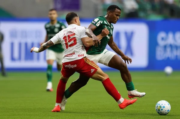 Abel Ferreira lamenta atuação do Palmeiras em empate com Internacional