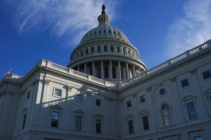 Governo Trump intensifica pressão por bilhões de dólares para guerra no Irã