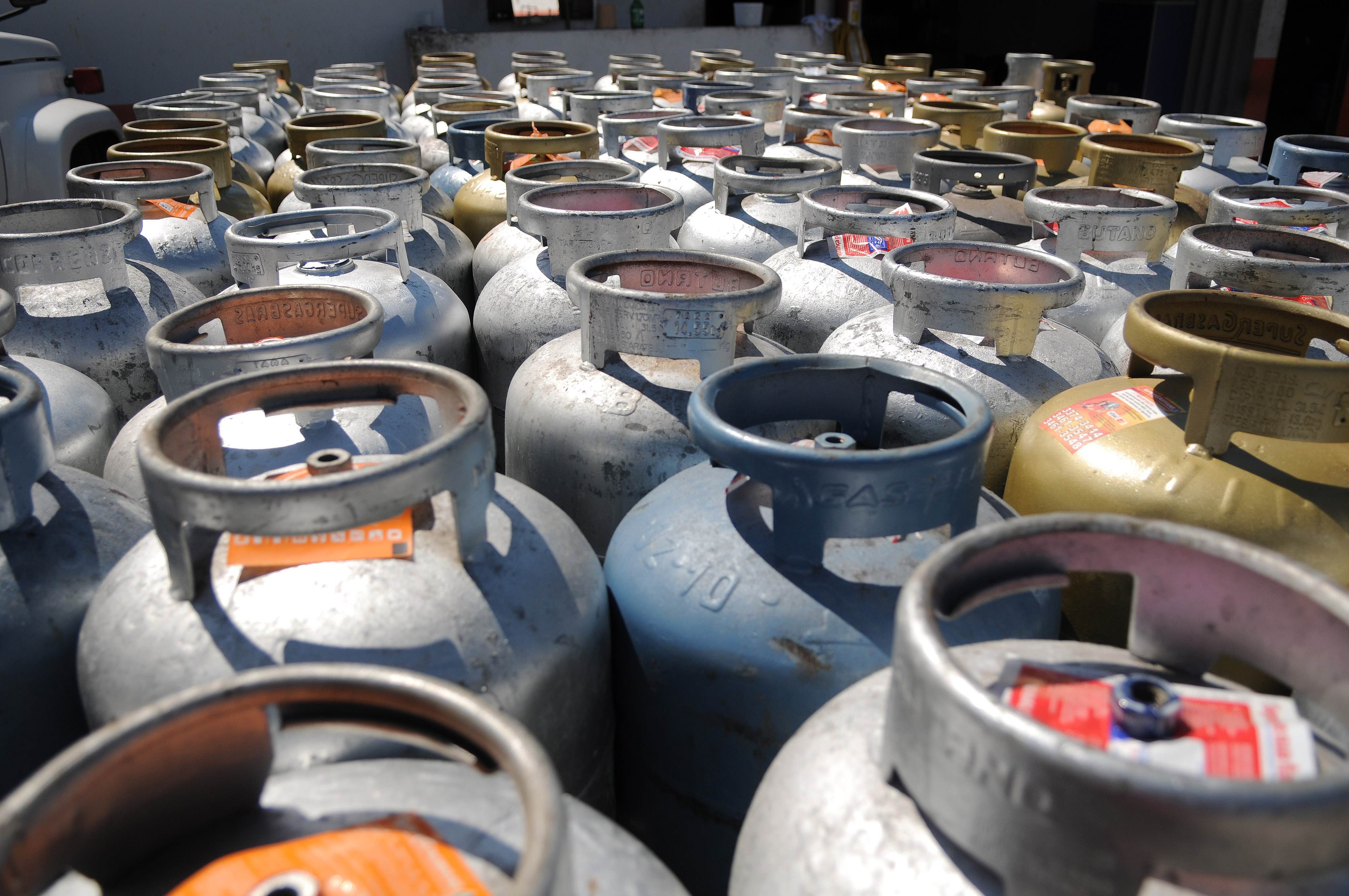 Reino Unido proibirá importação de diesel e combustíveis russos até 2027