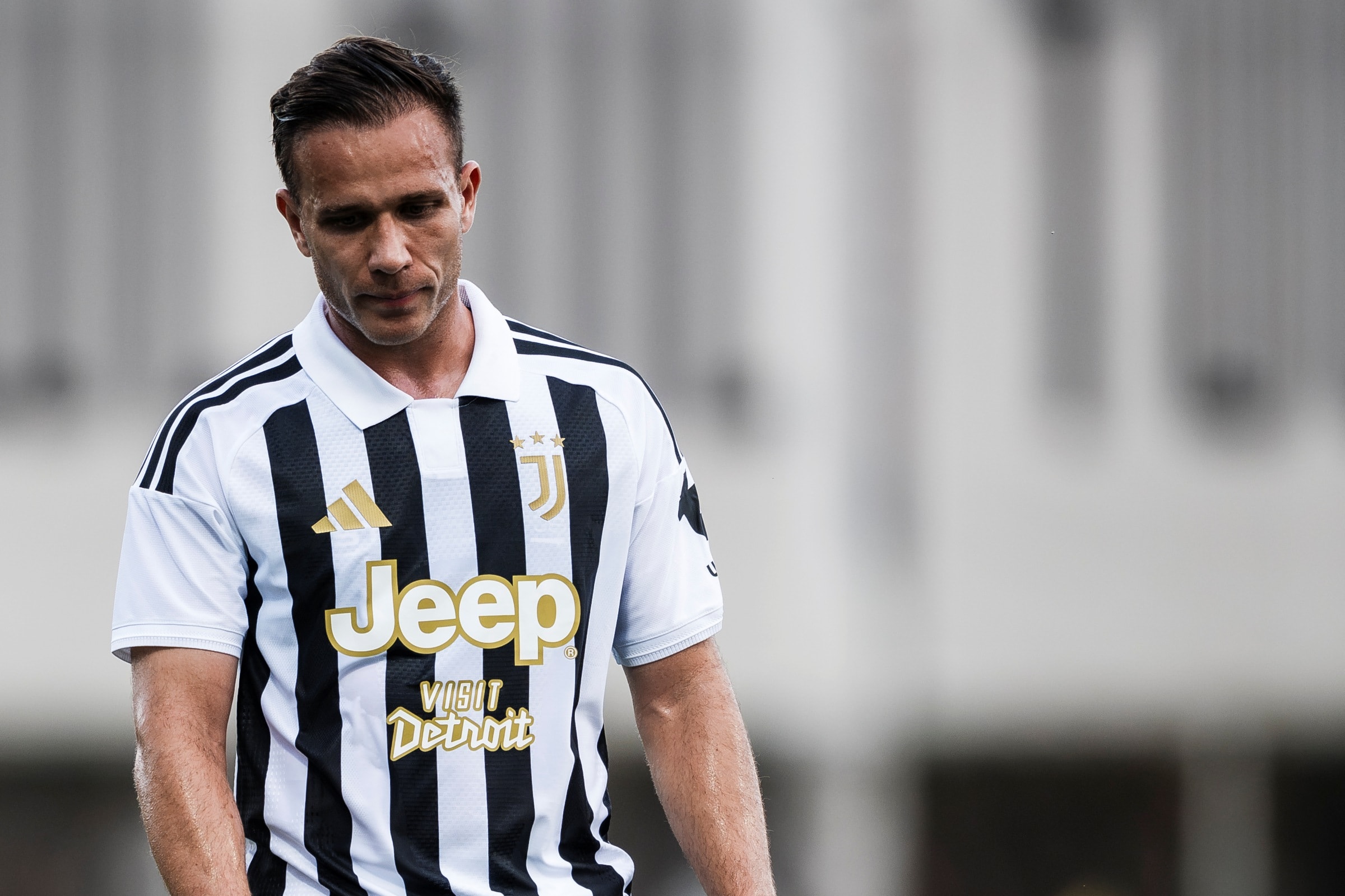 Juventus anuncia rescisão com Arthur Melo, que fica livre no mercado