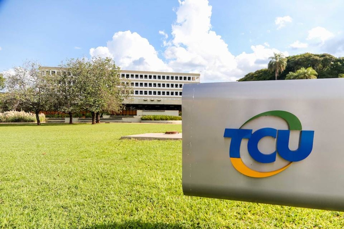 TCU decide sobre tirar penduricalho de servidor do teto constitucional
