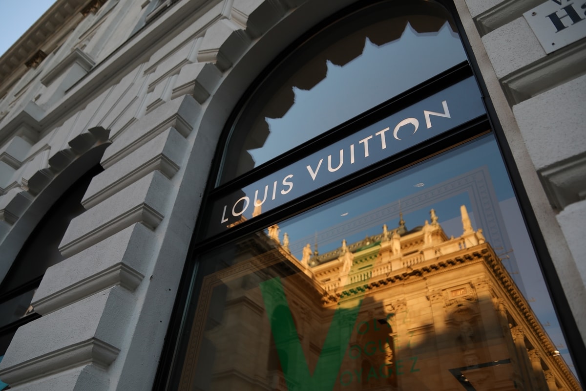 Dona da Louis Vuitton enfrenta pior início de ano fiscal histórico