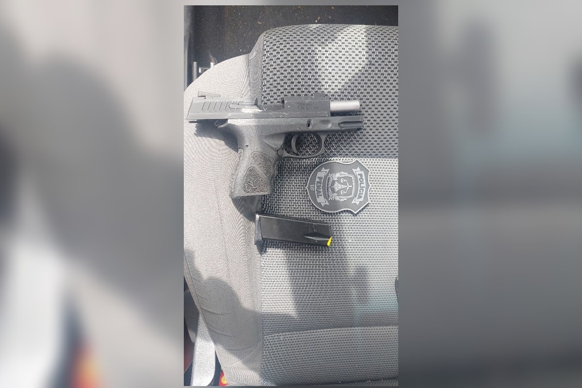 Pistola é achada perto do CPP em carro de mulher ligada a um detento