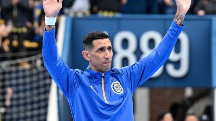 Di María brinca sobre tatuagens mostradas a corintianos: “Bons quadríceps”