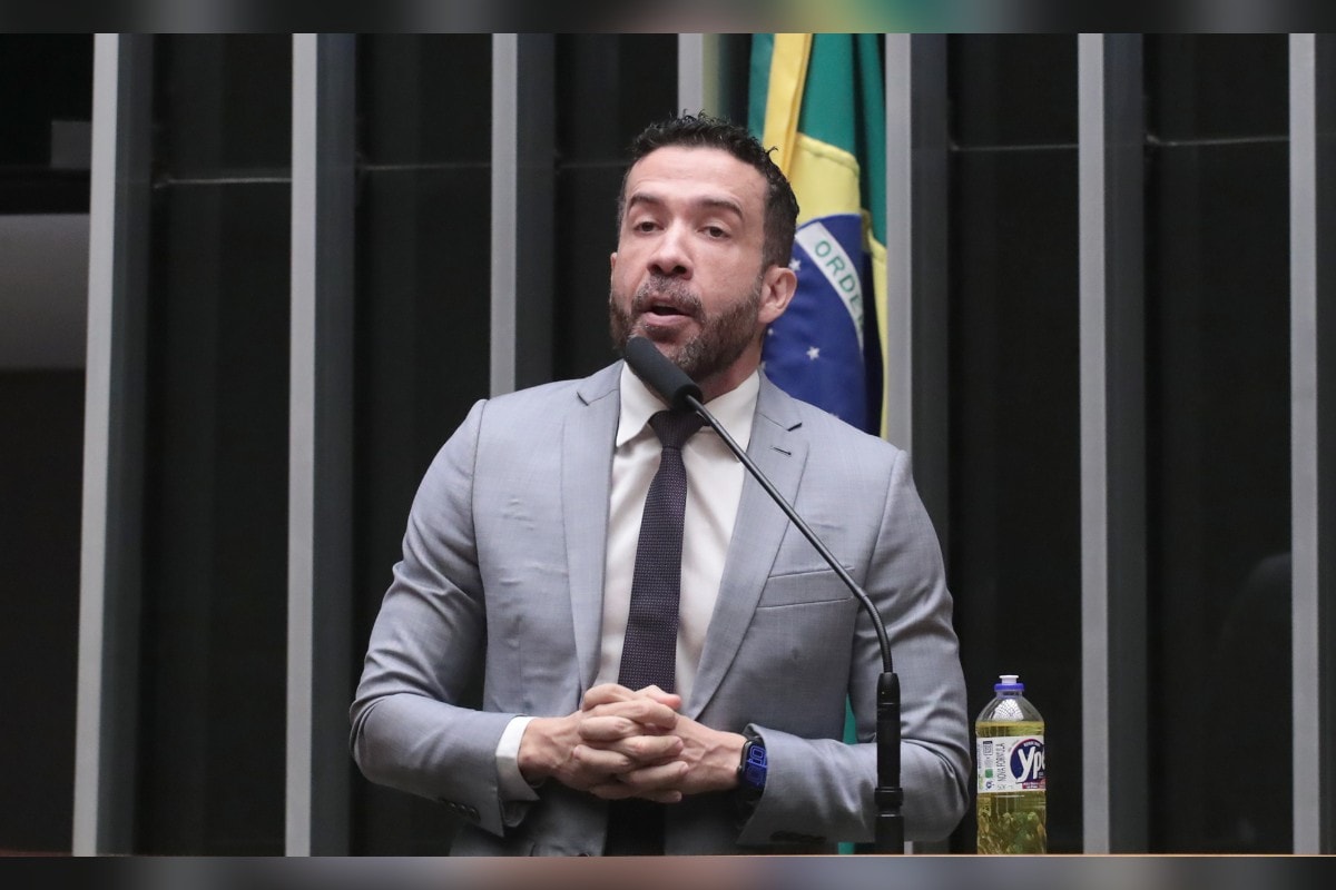 Rachadinha: PGR pede que Janones comprove pagamentos em acordo
