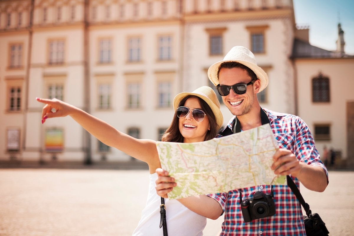 Serviço gratuito do SUS orienta viajantes antes do embarque