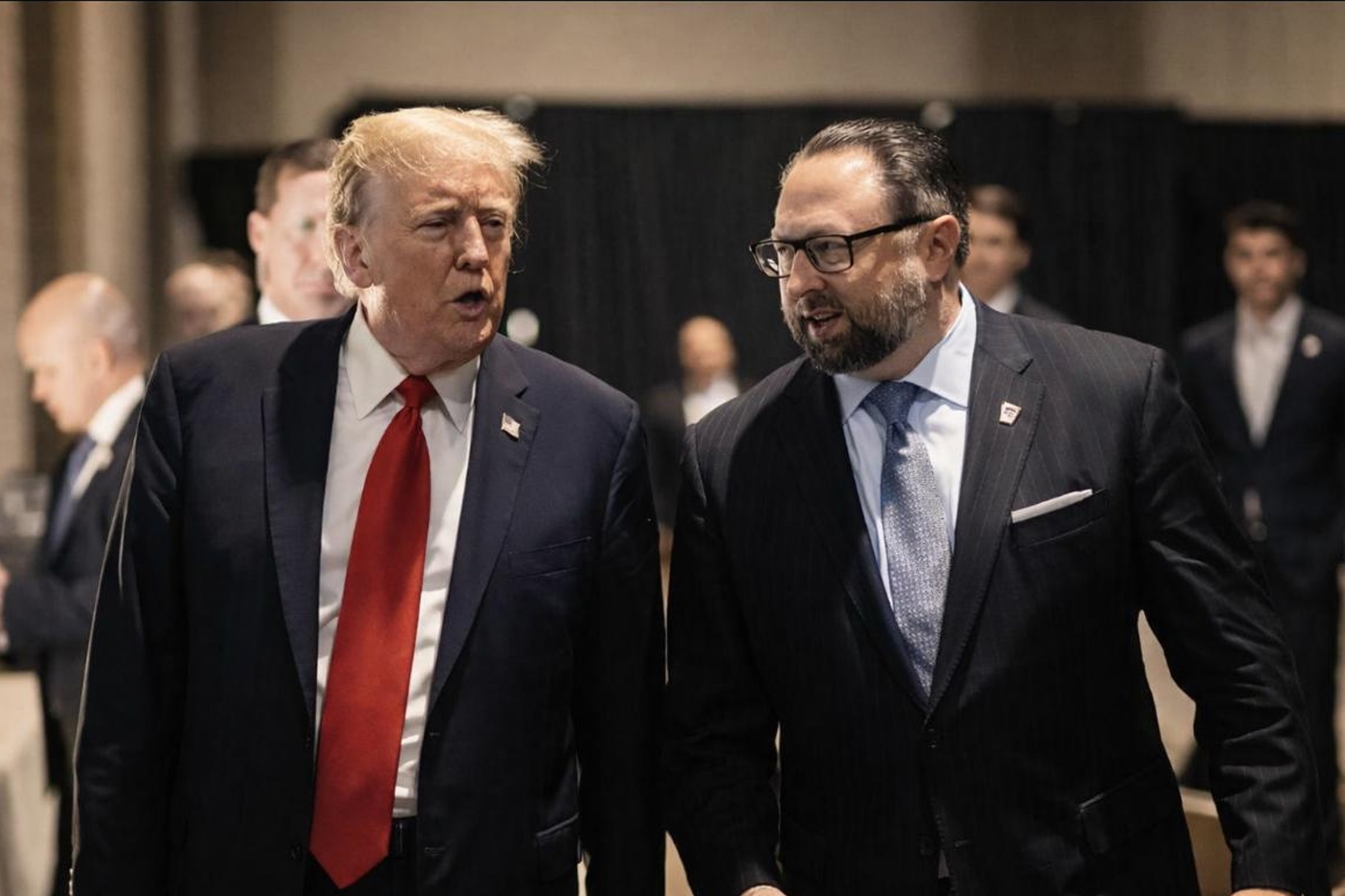 "Chora mais": aliado de Trump ironiza Lula após fala sobre CV e PCC