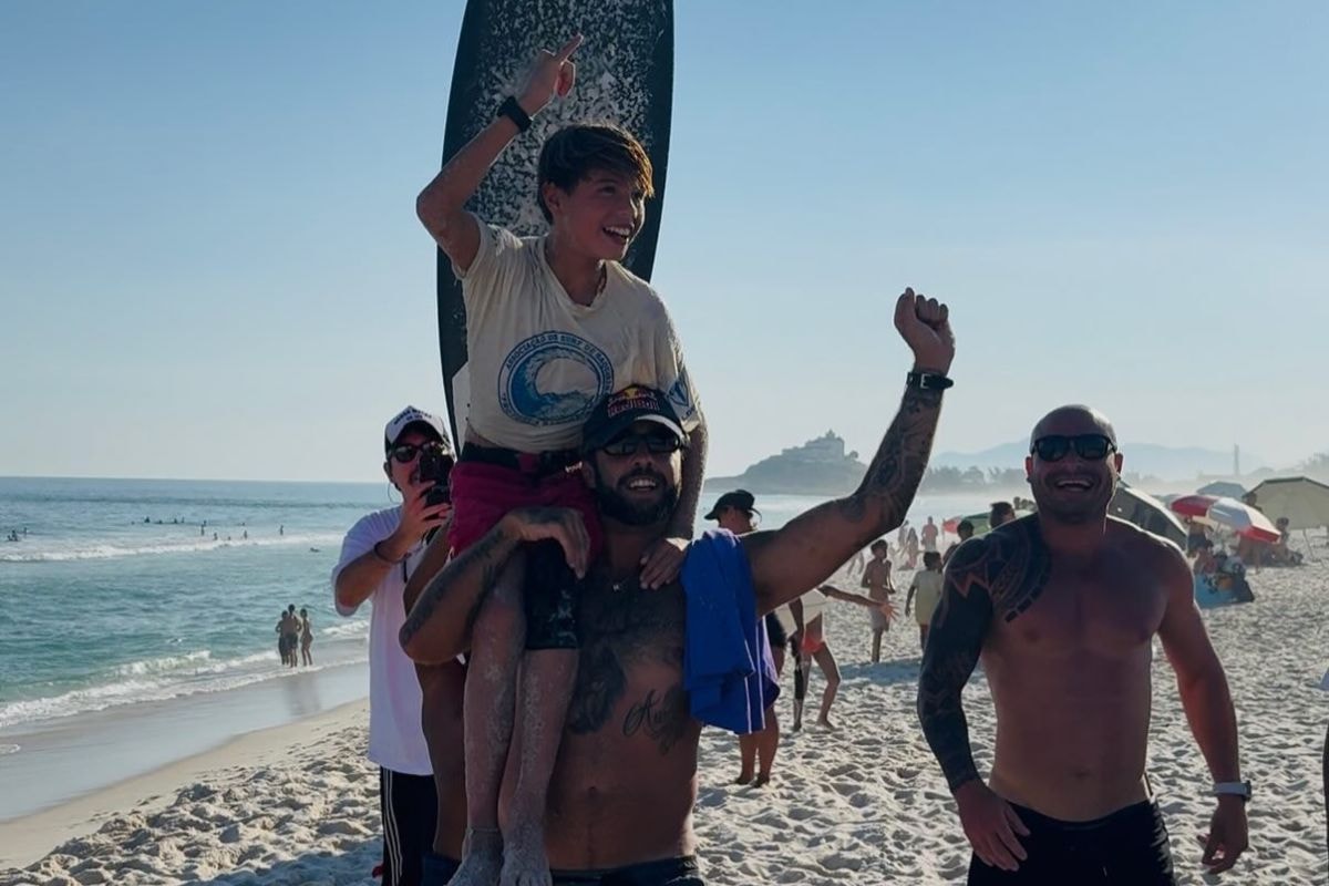 Aos 14 anos, filho de Scooby e Piovani vence 1º campeonato de surfe
