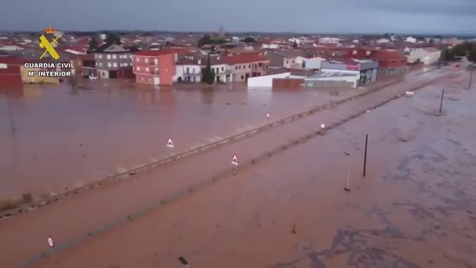 Chuvas intensas na Espanha deixam ao menos um morto
