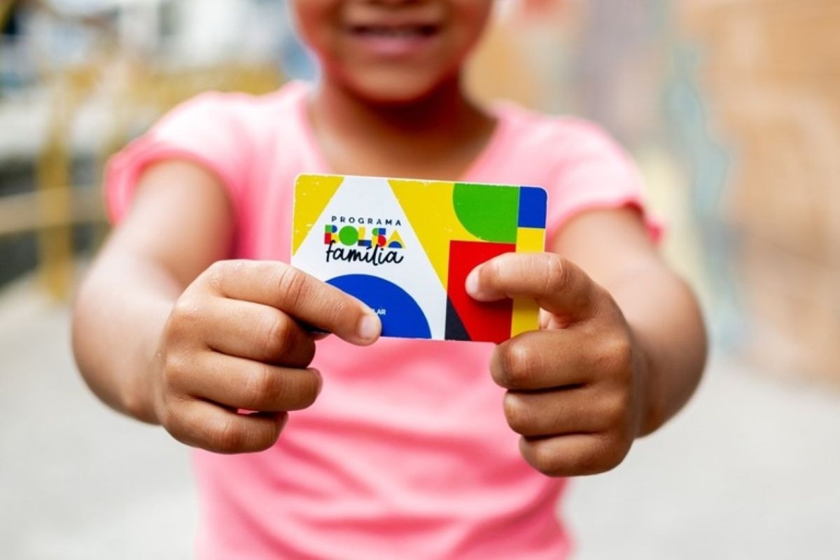 Bolsa Família de agosto começa a ser pago nesta 3ª; confira as datas