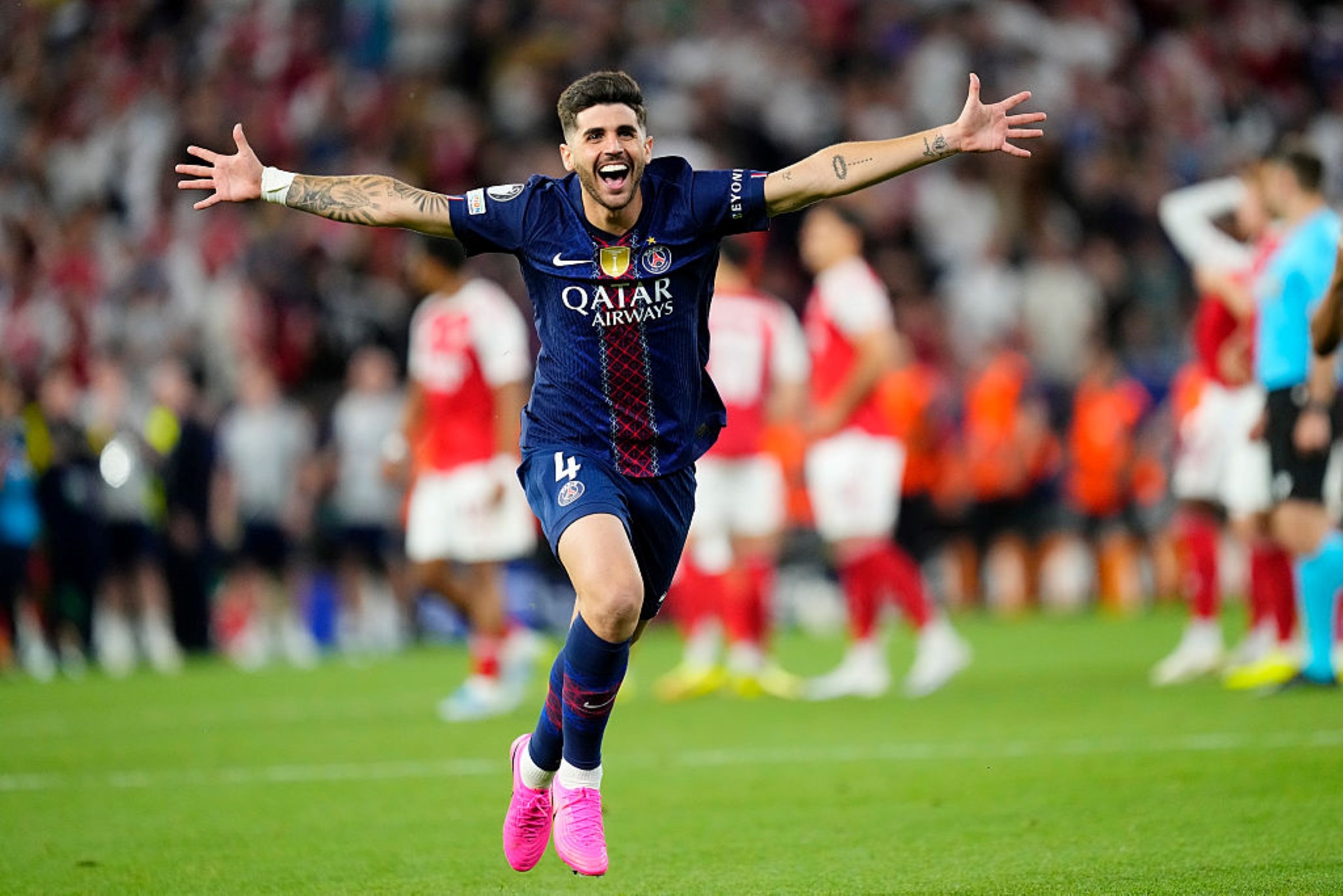 Beraldo se torna brasileiro mais jovem a vencer duas Champions League