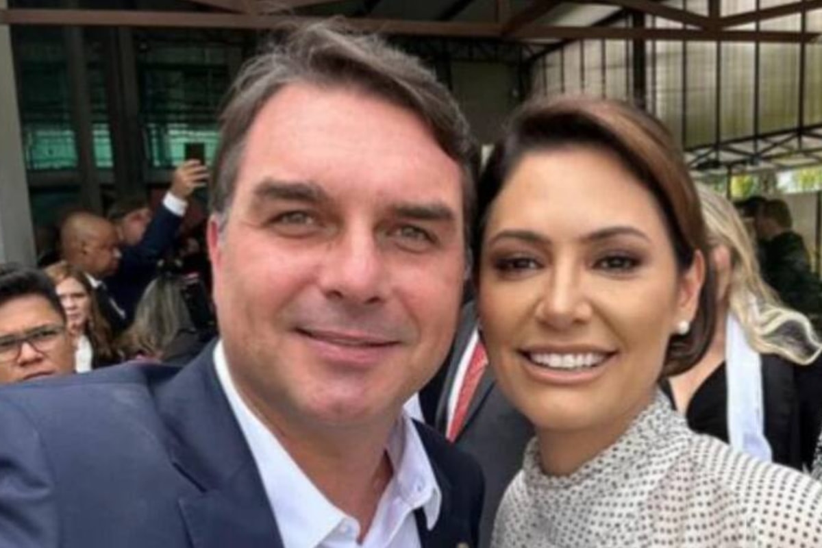 Mesmo com escândalo Flávio Bolsonaro supera Michelle em pesquisa