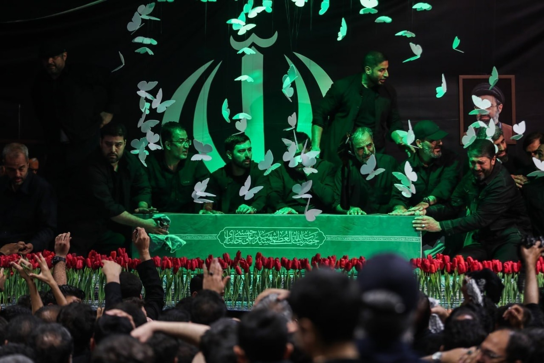 Mojtaba Khamenei não irá ao funeral do pai por “questões de segurança"
