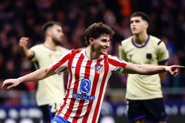 Barcelona é notificado pela Fifa por negociação com Julián Álvarez