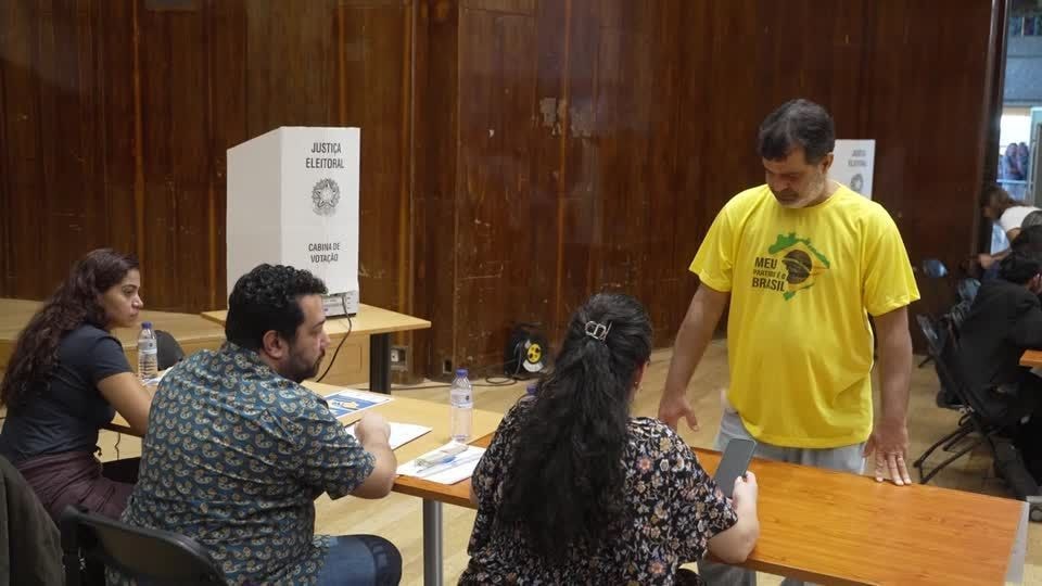 Eleições 2026: urnas já estão abertas na Europa