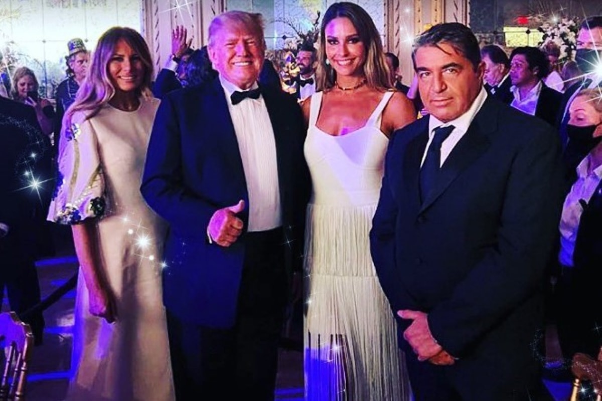 Ex-modelo brasileira ameaça "expor tudo" sobre Melania e Donald Trump