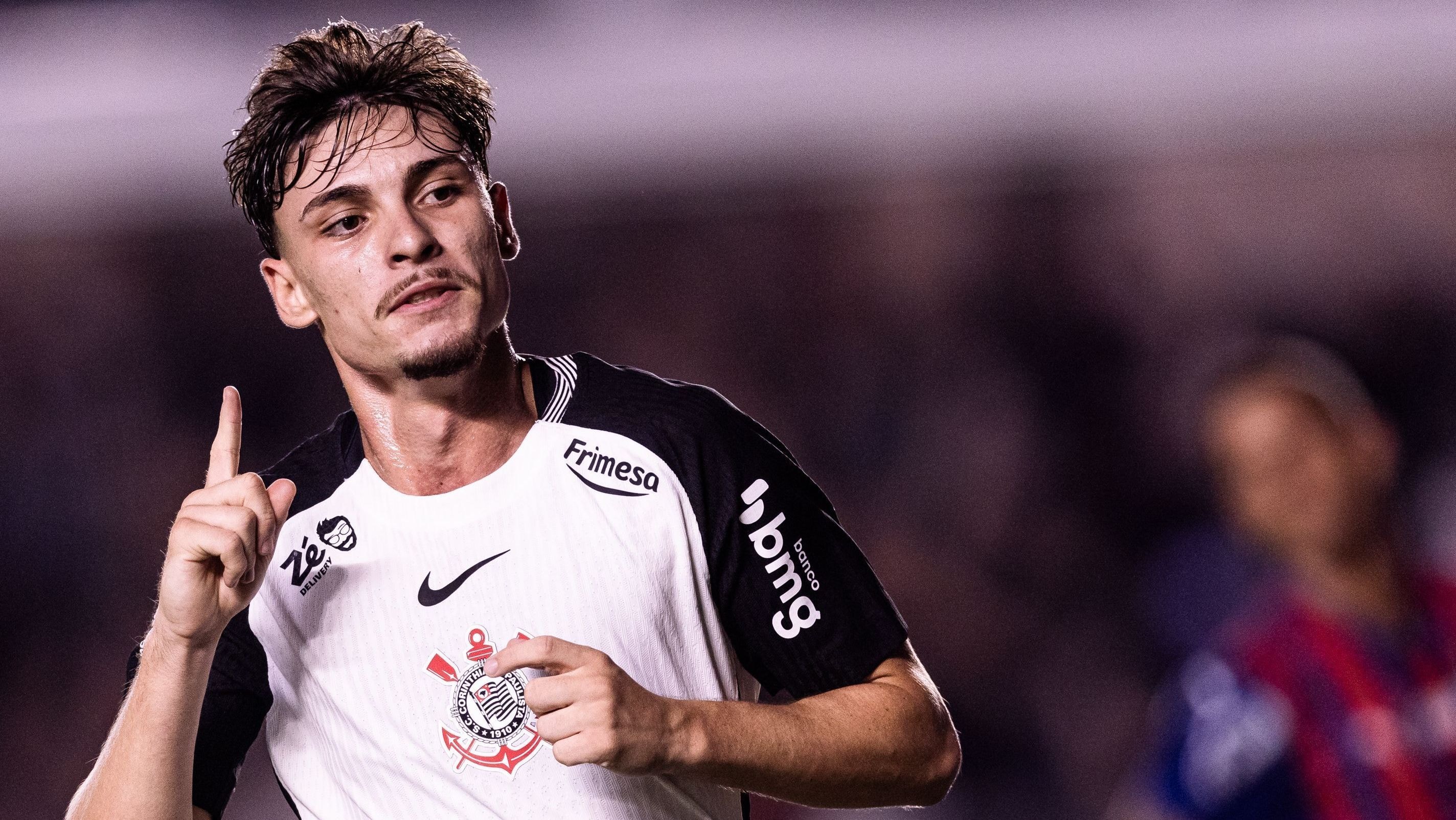 “Estar no Corinthians é se sentir confortável no caos”, afirma Marcelo Paz