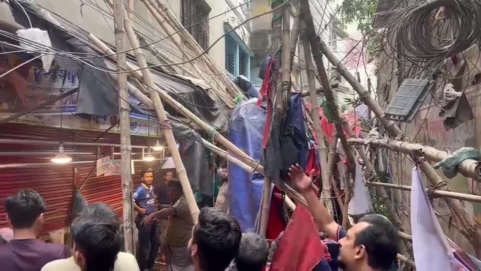 Raios atingem Bangladesh e deixam pelo menos 14 mortos durante tempestades