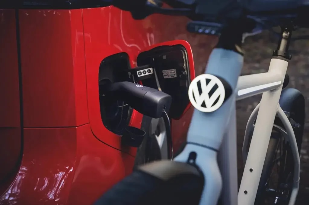 Bike elétrica da Volkswagen tem alerta de acidente e "DNA de Golf"