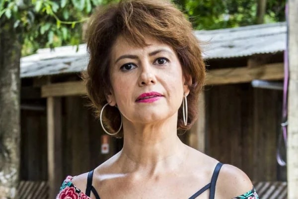 Narjara Turetta revela motivo de vender objetos pessoais on-line