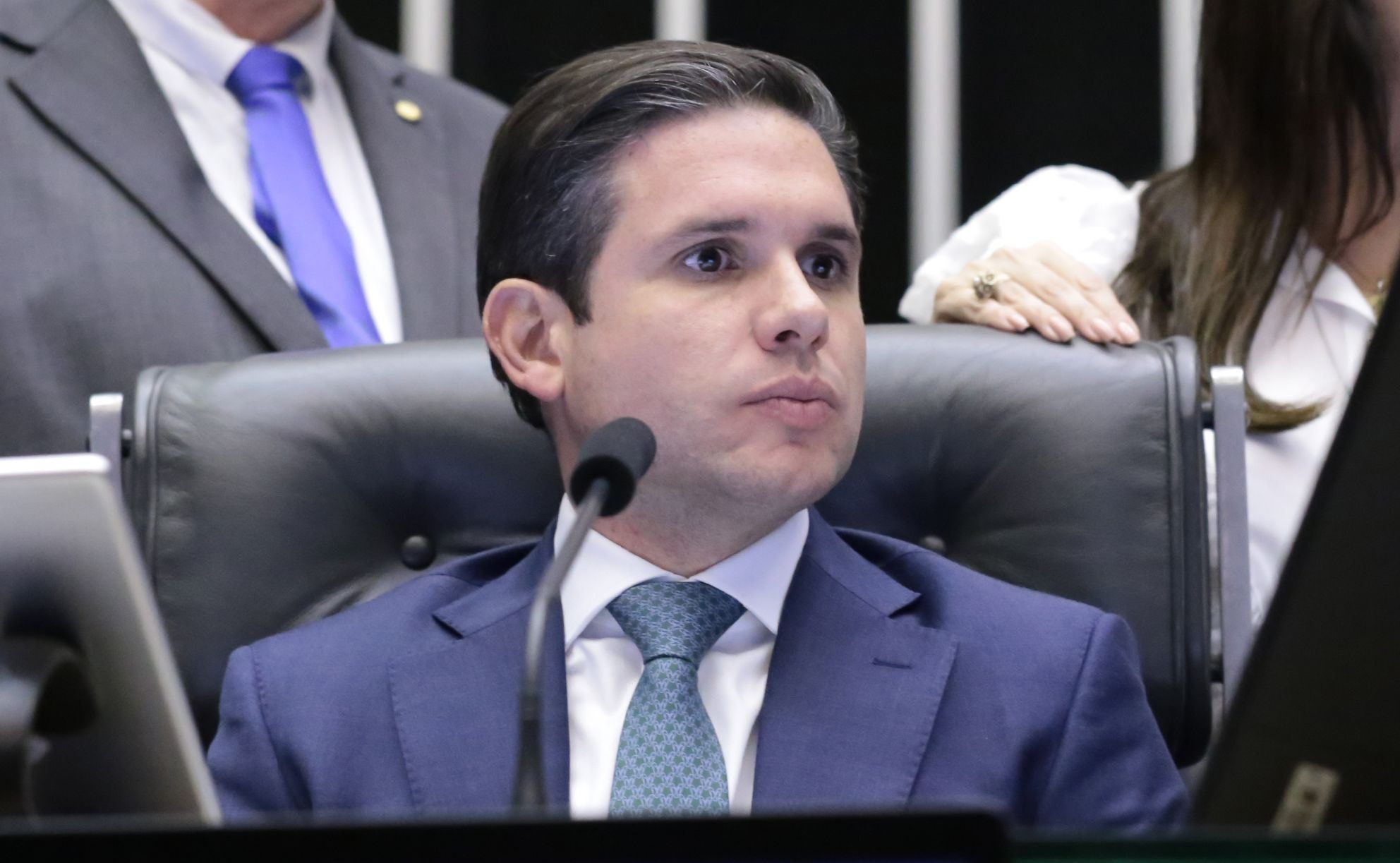 Master: comissão da Câmara aprova convite para Andrei explicar papel da PF