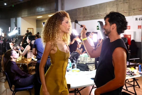 Metrópoles Catwalk une moda, música e saberes ancestrais na 3ª noite; veja