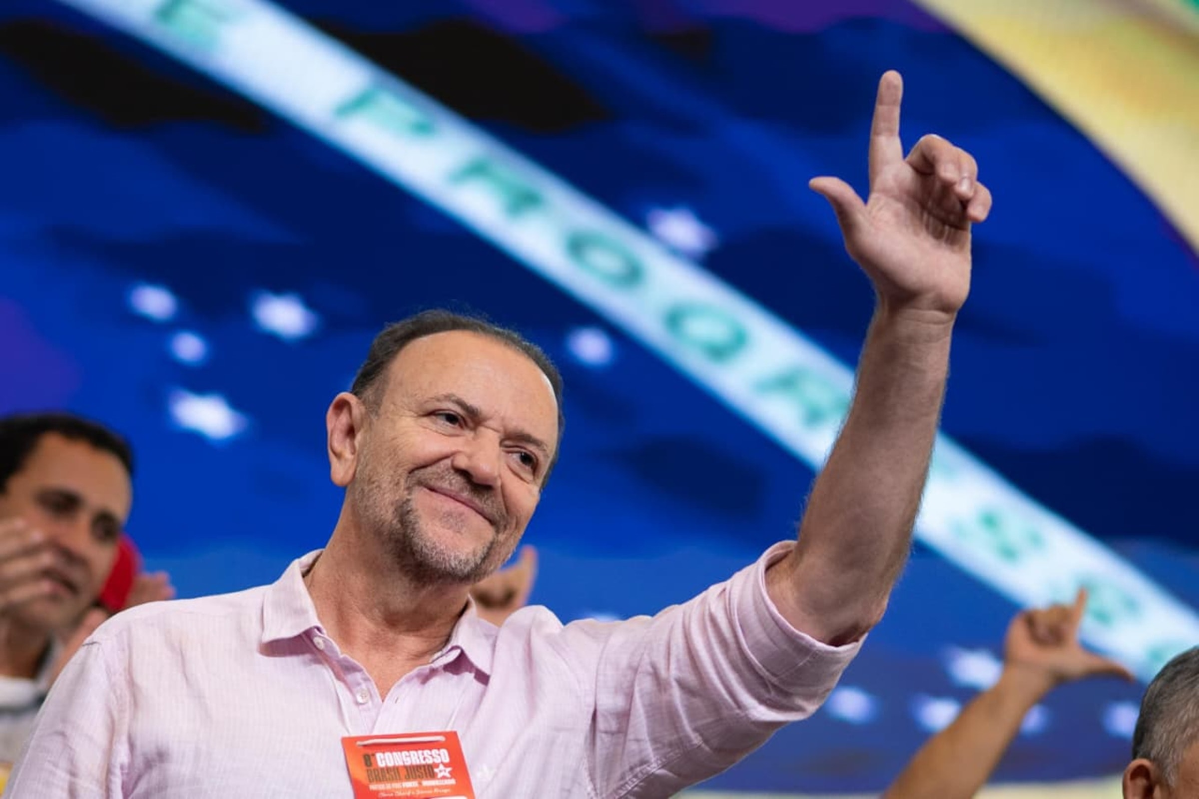 PT precisa se aproximar de evangélicos e motoristas de app, diz Edinho