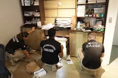 Servidor e mais dois são presos por fraude de R$ 400 mi na Bahia
