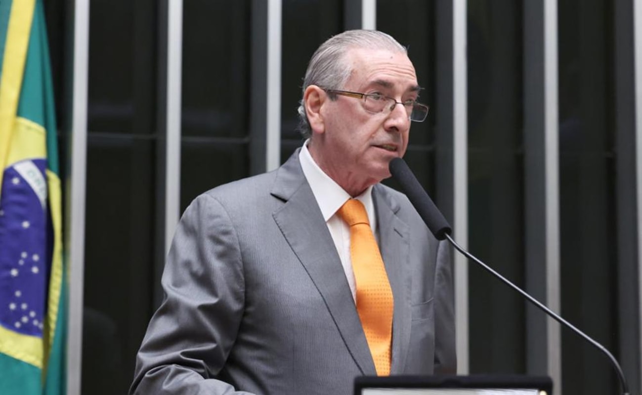 Após ser chamado de "cadáver", Cunha diz que Simões é "candidato ao 5º lugar"