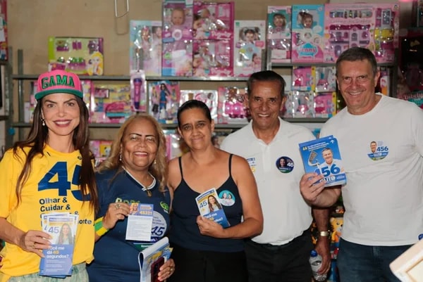 "Temos que votar no que a gente acredita", diz Paula Belmonte a apoiadores