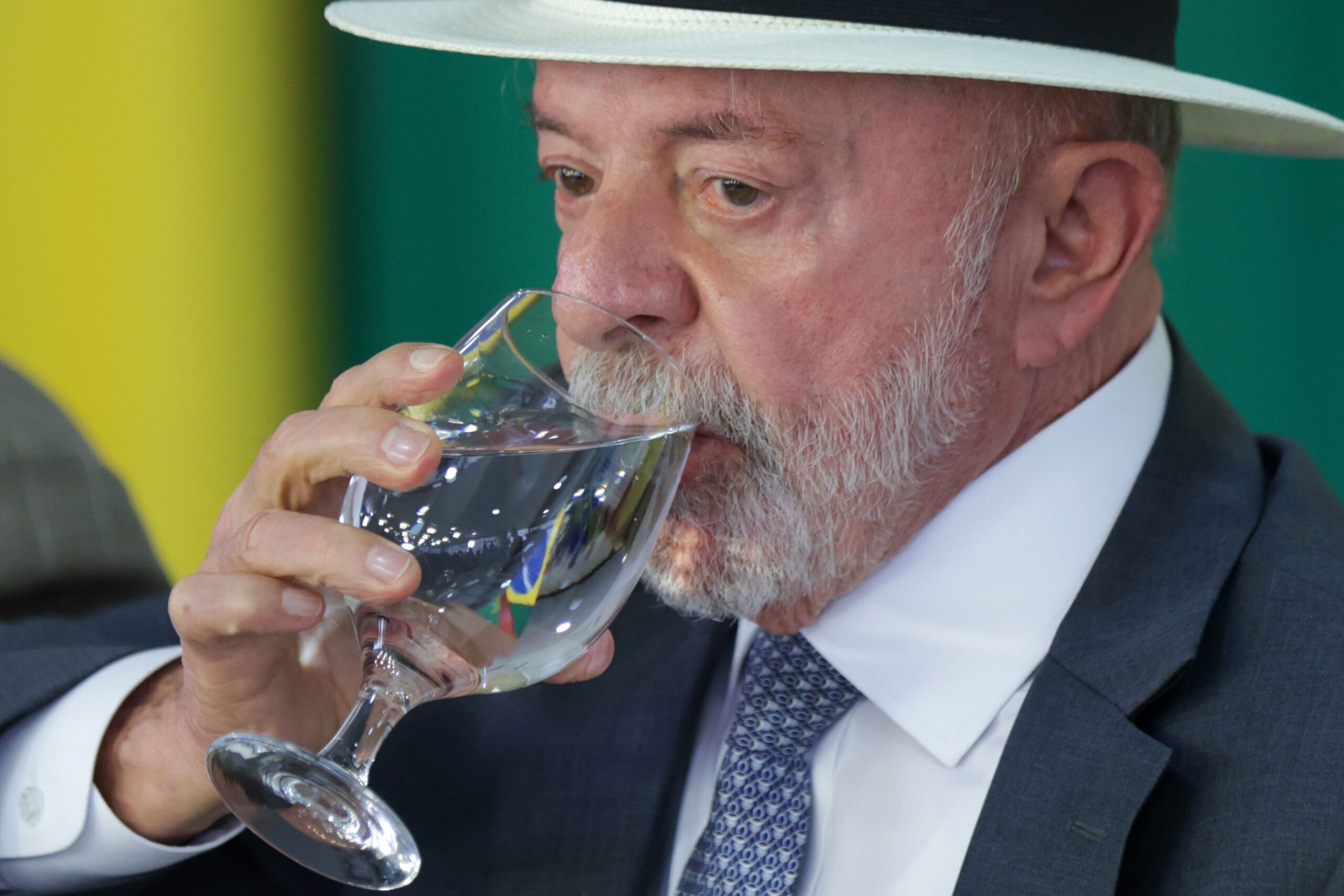 Governo Lula não deve retirar urgência de PL que acaba com escala 6x1