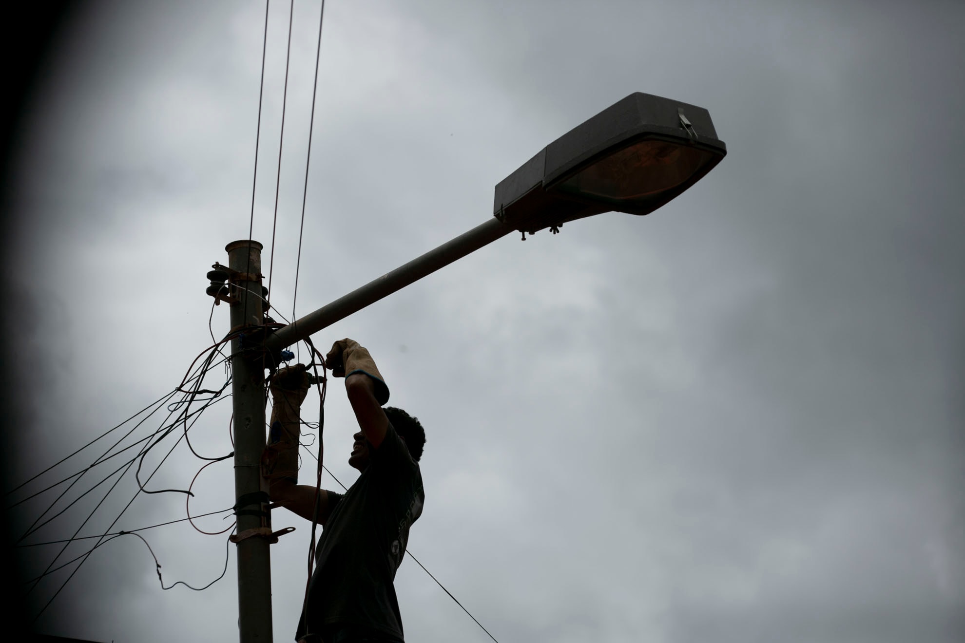 Moradores de São Paulo se queixam de falta de energia durante a tarde