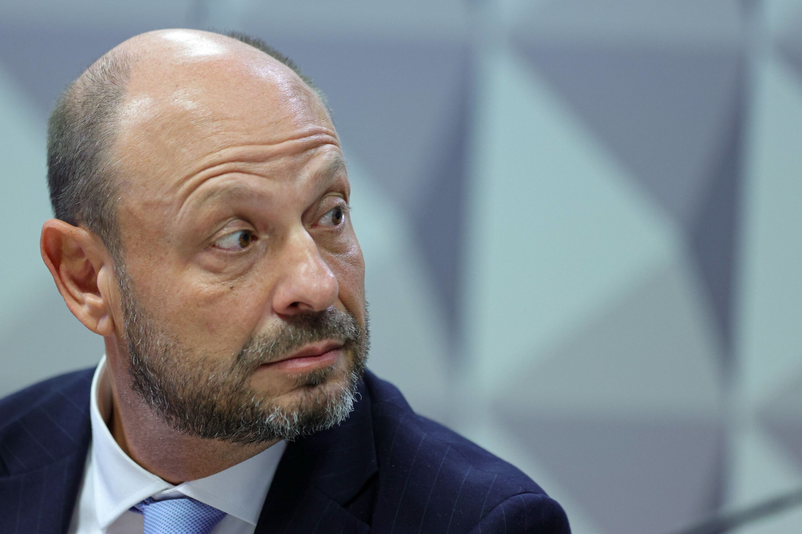 Presidente do INSS é demitido; servidora de carreira assume cargo