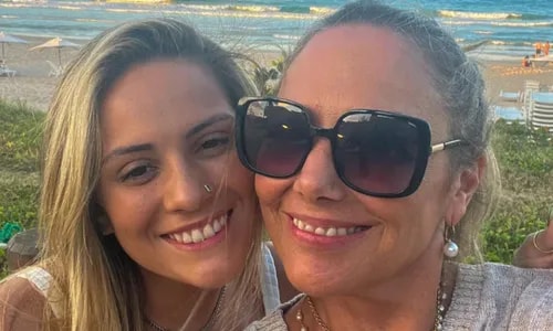 Filha de Heloisa Perissé sofre paralisia facial em gravação; VÍDEO