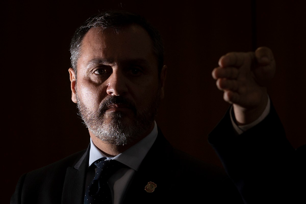 Ao peitar Mendonça, o diretor-geral da PF flerta com a obstrução de Justiça