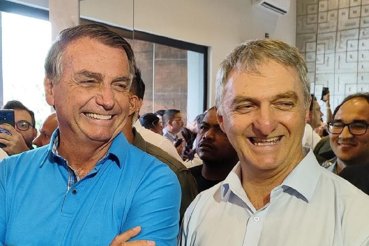 Candidato pelo PL, irmão de Bolsonaro visita ex-presidente nesta 4ª feira
