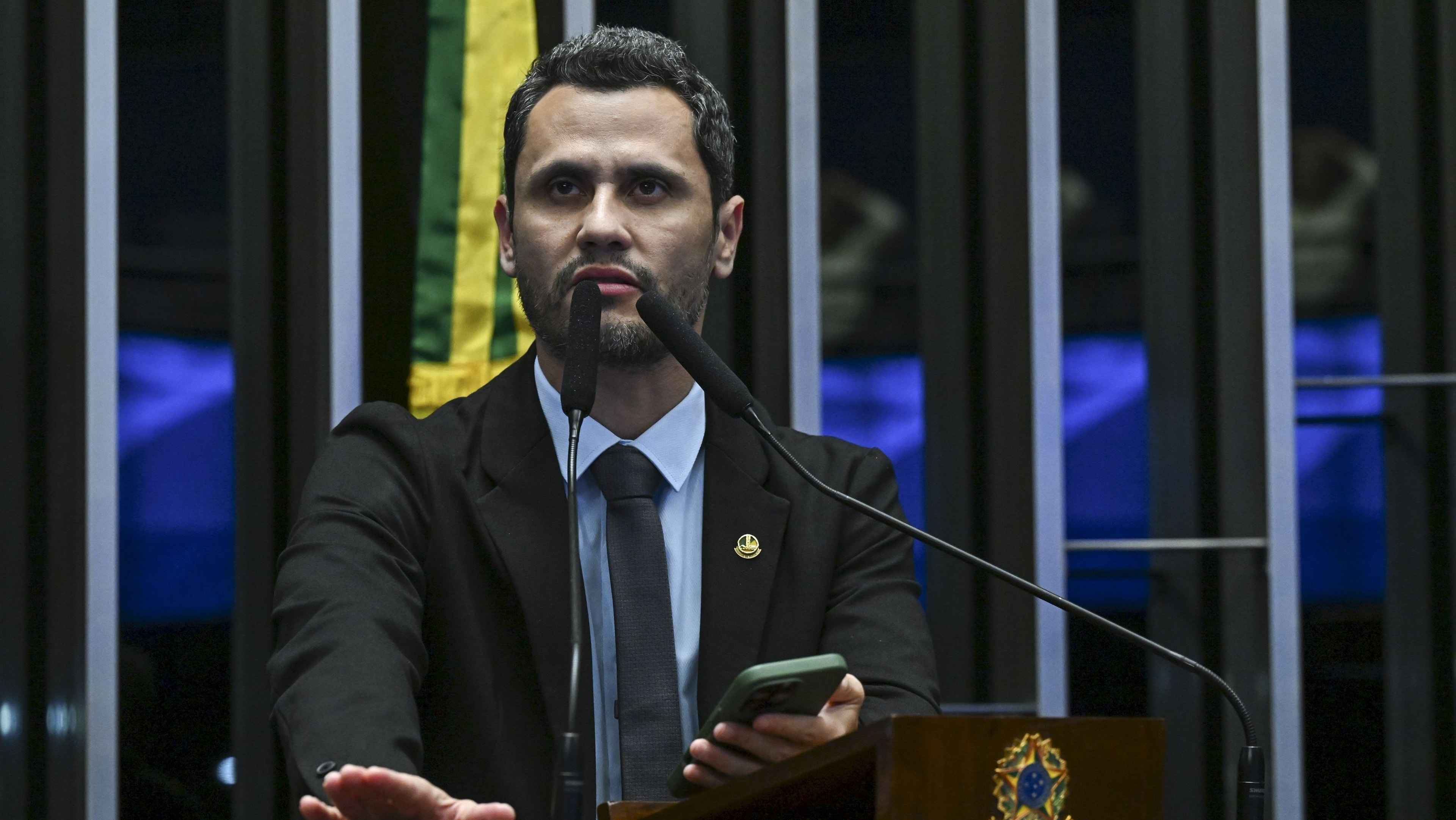 Em carta, Cleitinho pede desculpas por “transtorno” sobre candidatura; veja