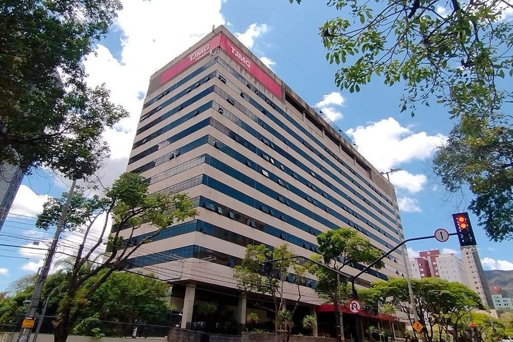 Polícia investiga injúria racial e agressão sofrida por ator em shopping