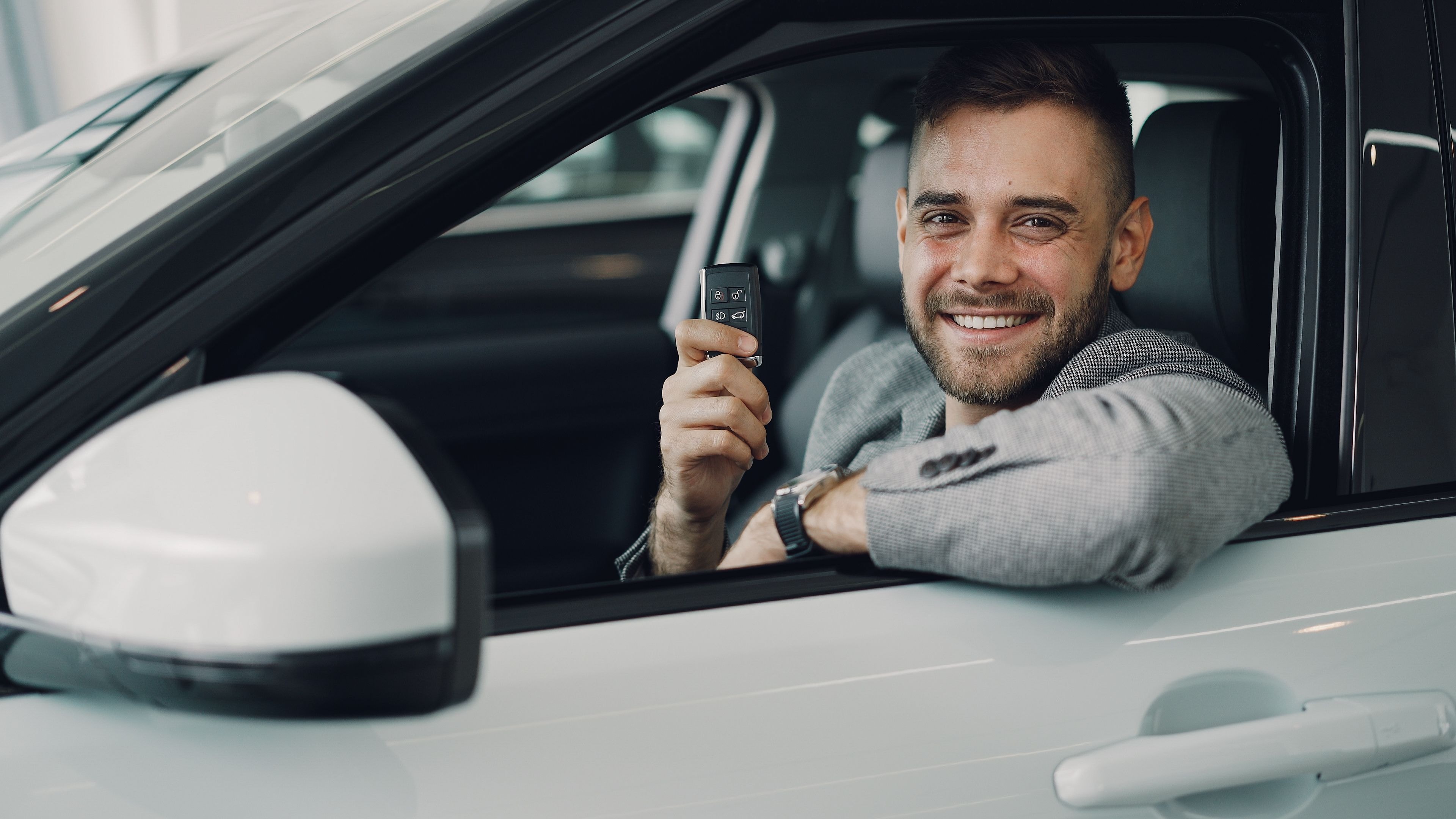 Sem fidelidade: Loovi explica como funciona o seguro auto pago mês a mês