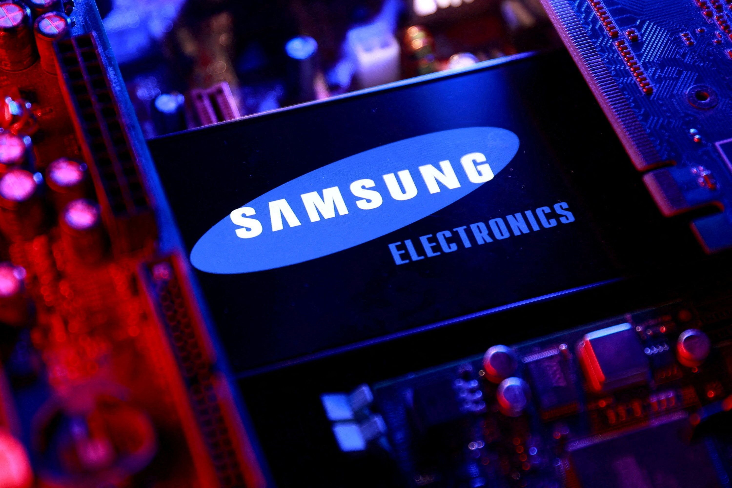 Lucro da Samsung aumenta 19 vezes; ações caem com receios sobre IA