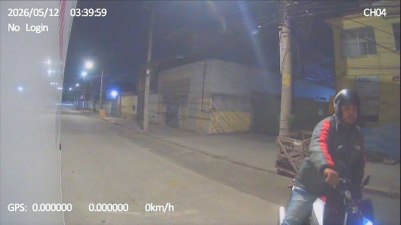 Polícia prende três suspeitos por roubo de carga de medicamentos no RJ