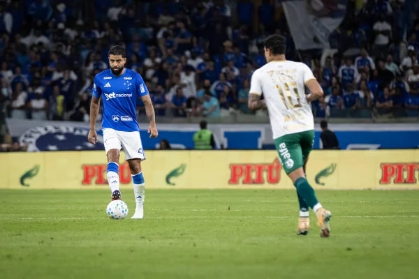 Cruzeiro vence Chapecoense e vai às quartas da Copa do Brasil