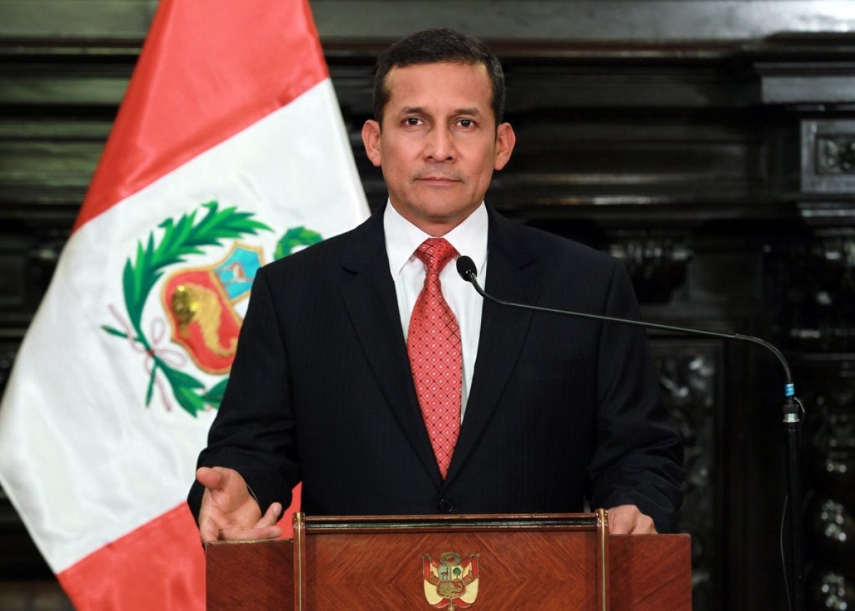 Ex-presidente do Peru é solto após ter condenação por corrupção anulada