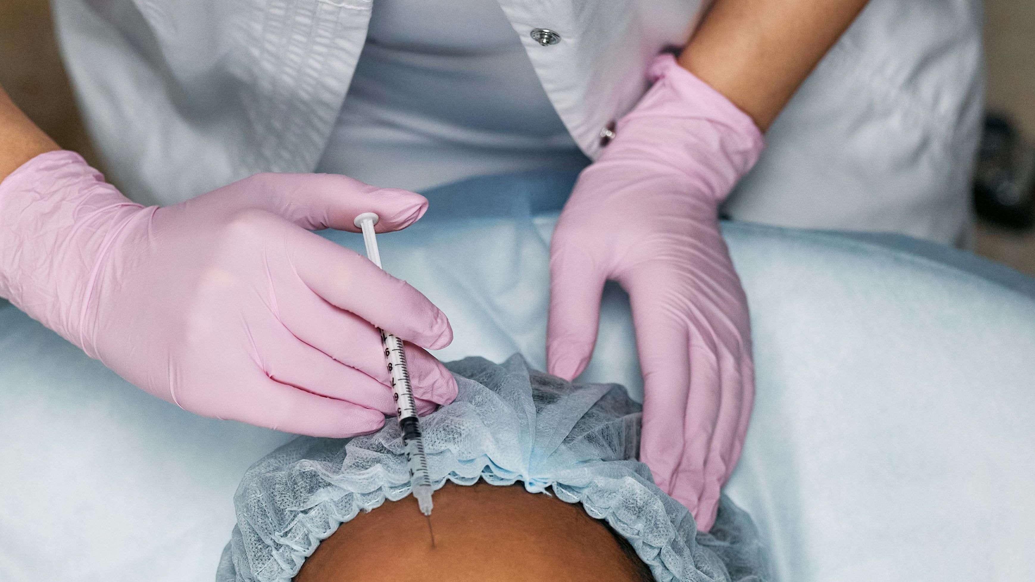 Anvisa proíbe produtos de duas farmácias de manipulação; veja quais