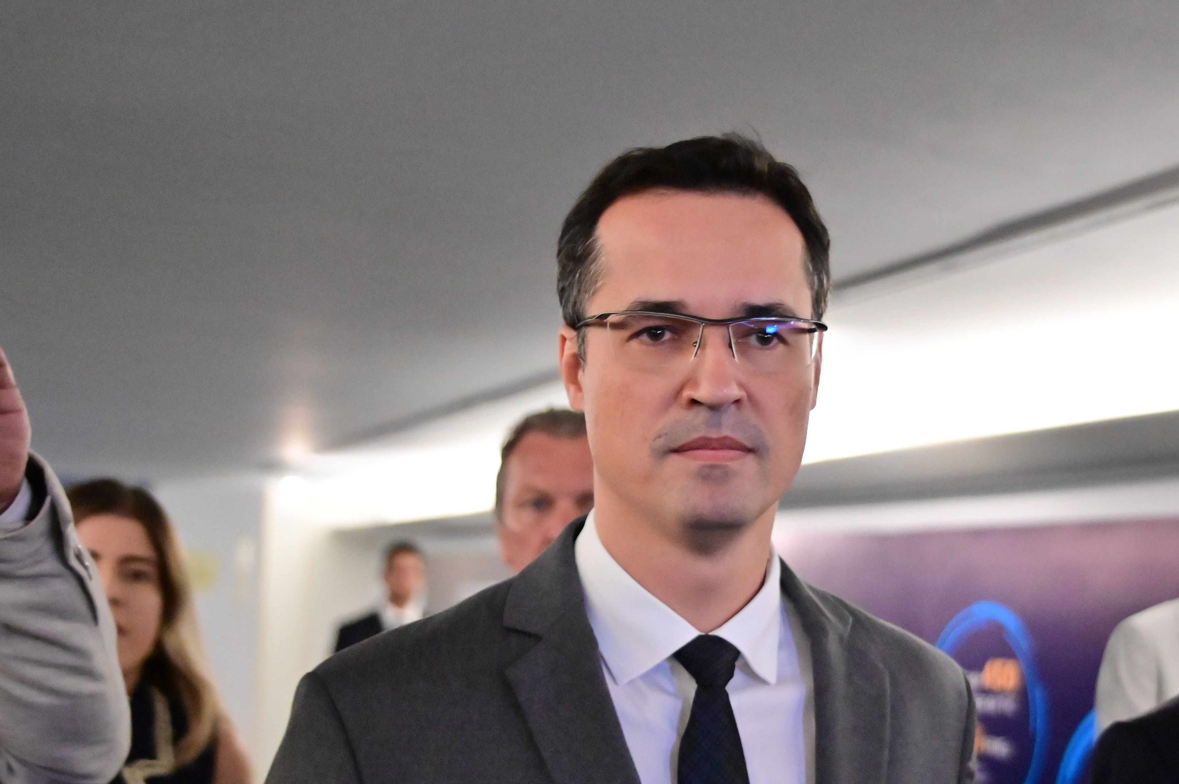 TRE-PR aprova candidatura de Deltan Dallagnol ao Senado