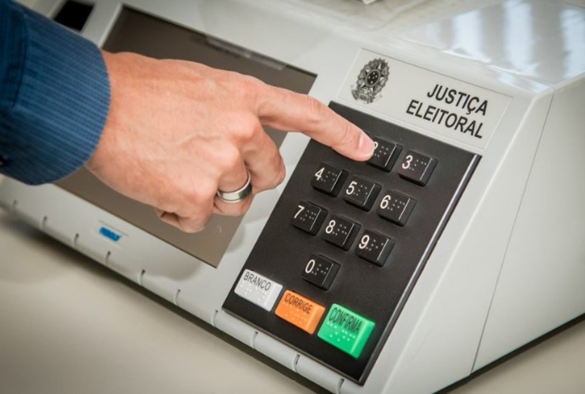 Veja a agenda dos candidatos ao GDF nesta segunda-feira (17/8)