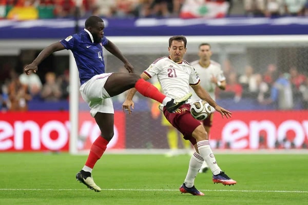 França e Espanha lutam por uma vaga na final da Copa do Mundo. Siga