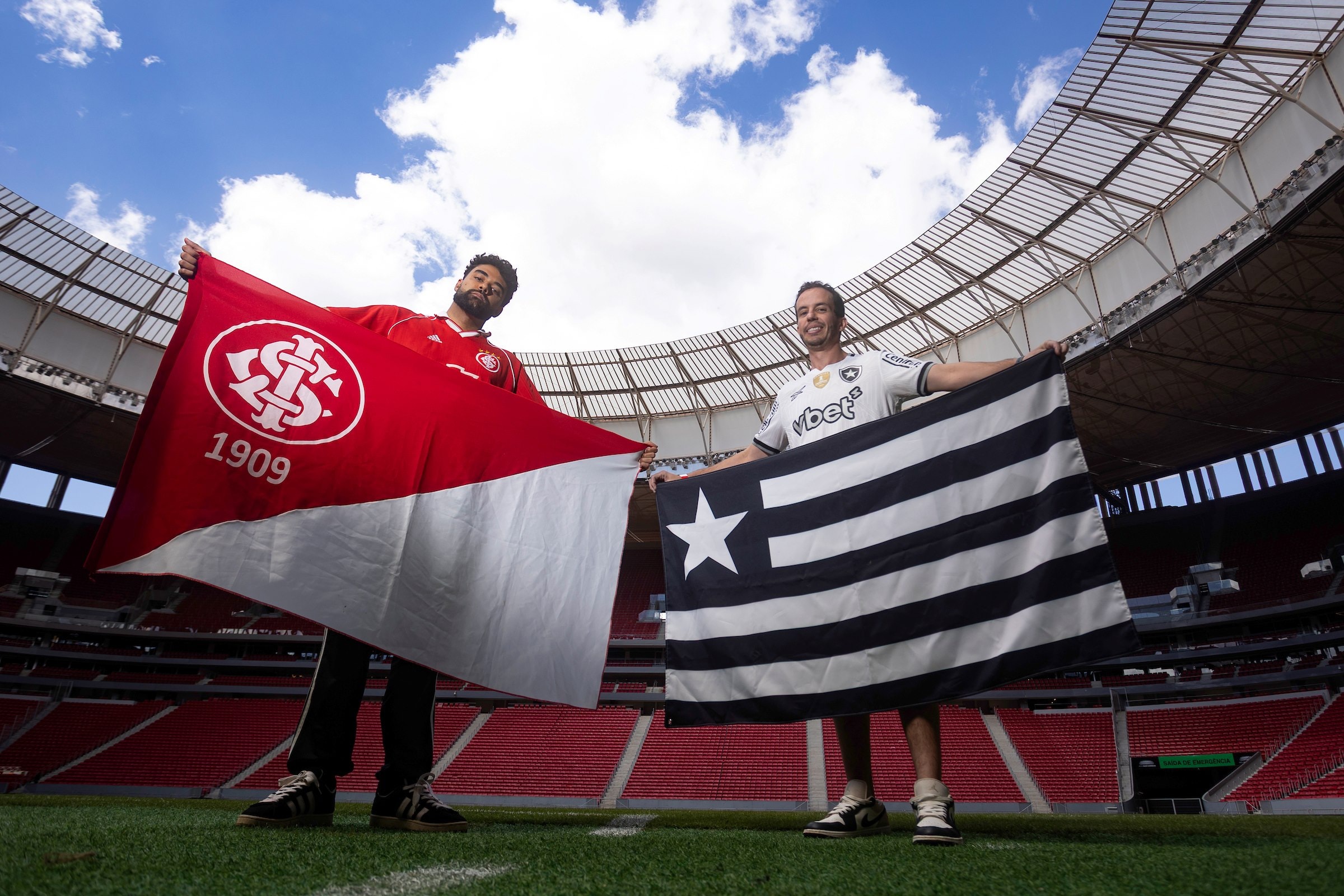 Botafogo x Internacional: torcedores projetam jogão no Mané Garrincha