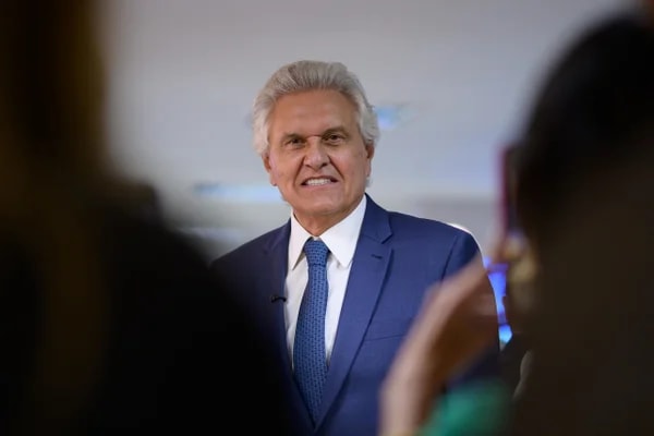 Caiado sobre ausência de Lula e Flávio em debate: "Muito a esconder"