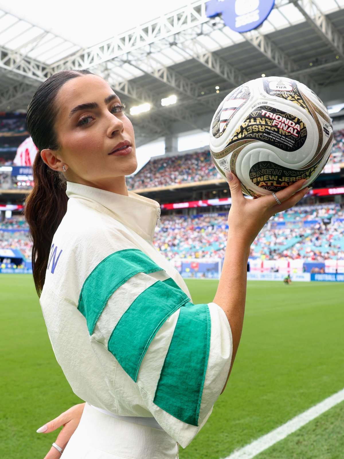 Jade Picon é escolha da Adidas para reforçar elo entre moda e futebol